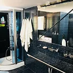 Zoza Luxury Isthmia By The Sea With Private Pool