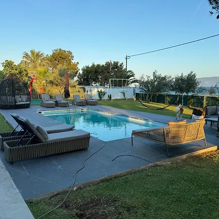 Vila Zoza Luxury Isthmia By The Sea With Private Pool Kalamáki