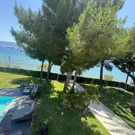 Zoza Luxury Isthmia By The Sea With Private Pool * Kalamáki