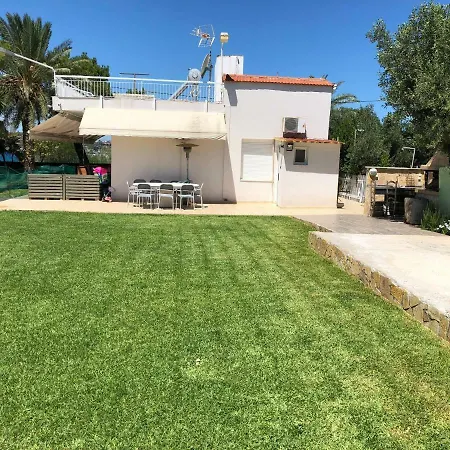 Zoza Luxury Isthmia By The Sea With Private Pool Kalamáki