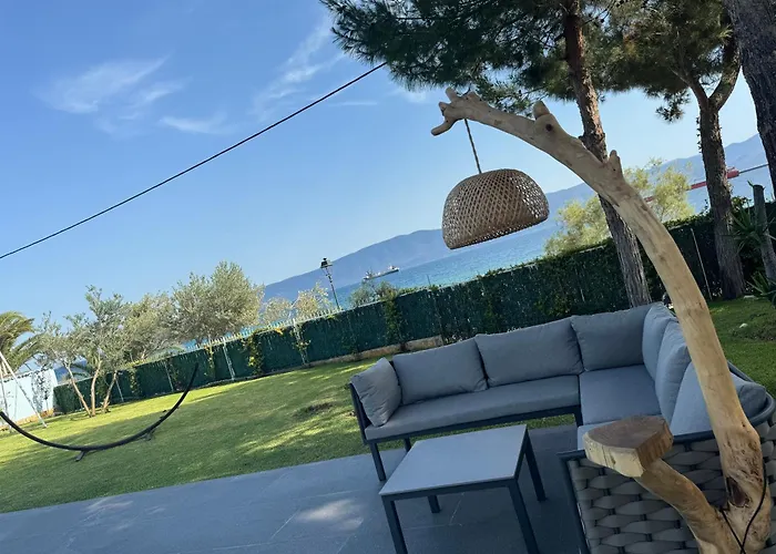 Zoza Luxury Isthmia By The Sea With Private Pool Βίλα *