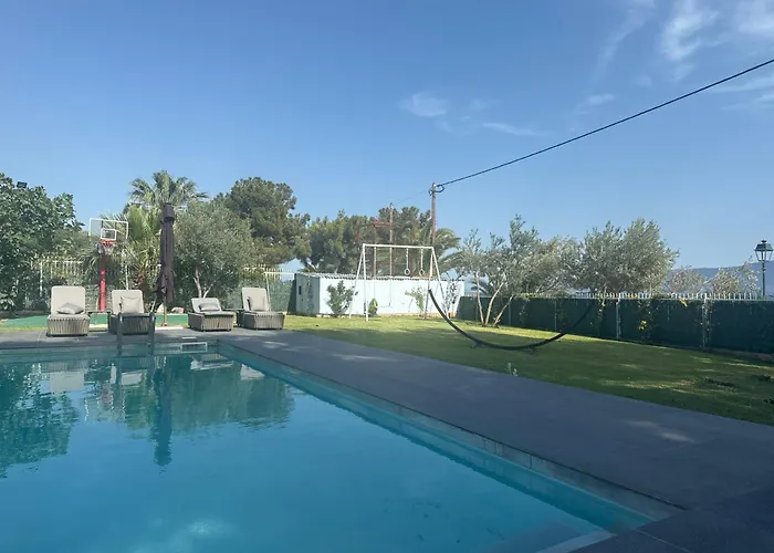 Βίλα Zoza Luxury Isthmia By The Sea With Private Pool *