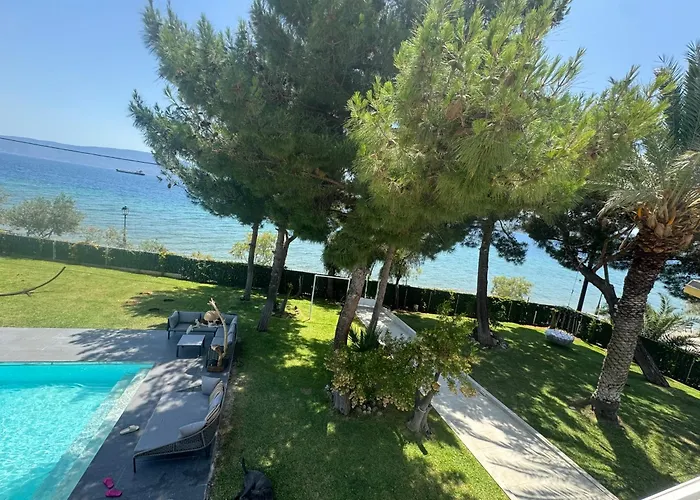 Zoza Luxury Isthmia By The Sea With Private Pool * Kalamáki