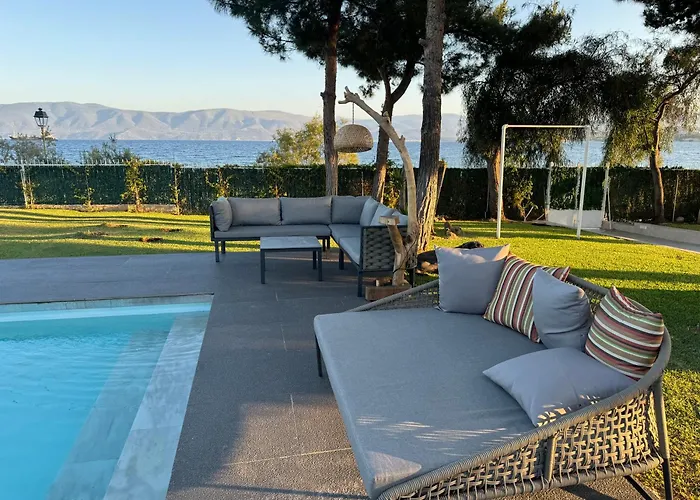 וילה Zoza Luxury Isthmia By The Sea With Private Pool Kalamáki