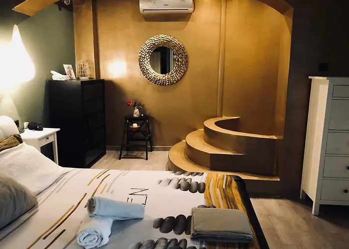 Zoza Luxury Isthmia By The Sea With Private Pool Kalamáki