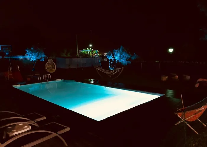 Zoza Luxury Isthmia By The Sea With Private Pool