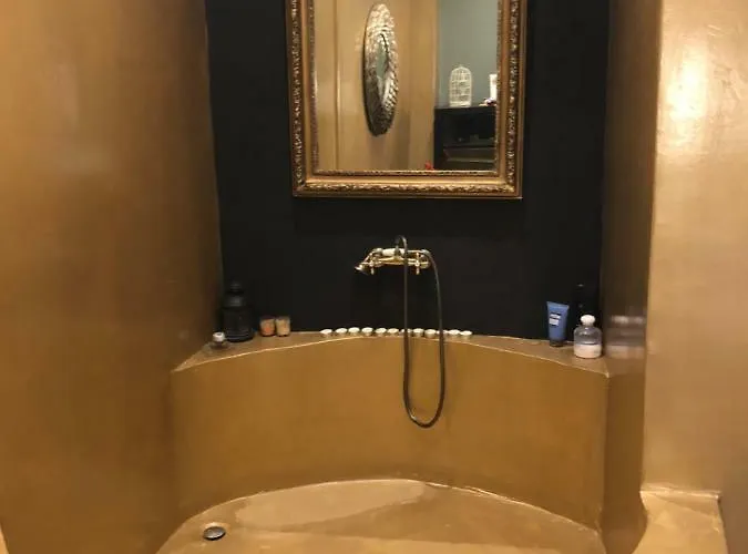 Zoza Luxury Isthmia By The Sea With Private Pool וילה